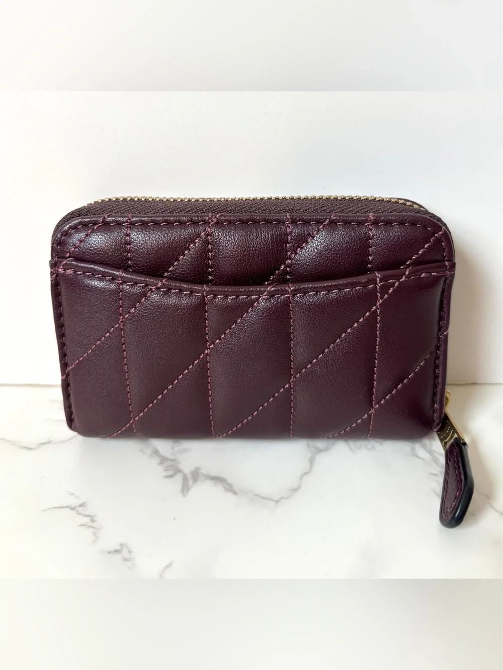 Coach Essential Pillow Quilted Leather Zip Around Card Case Black Currant